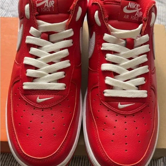 Nike Air Force 1 “Color of the Month” University Red - Picture 3 of 5